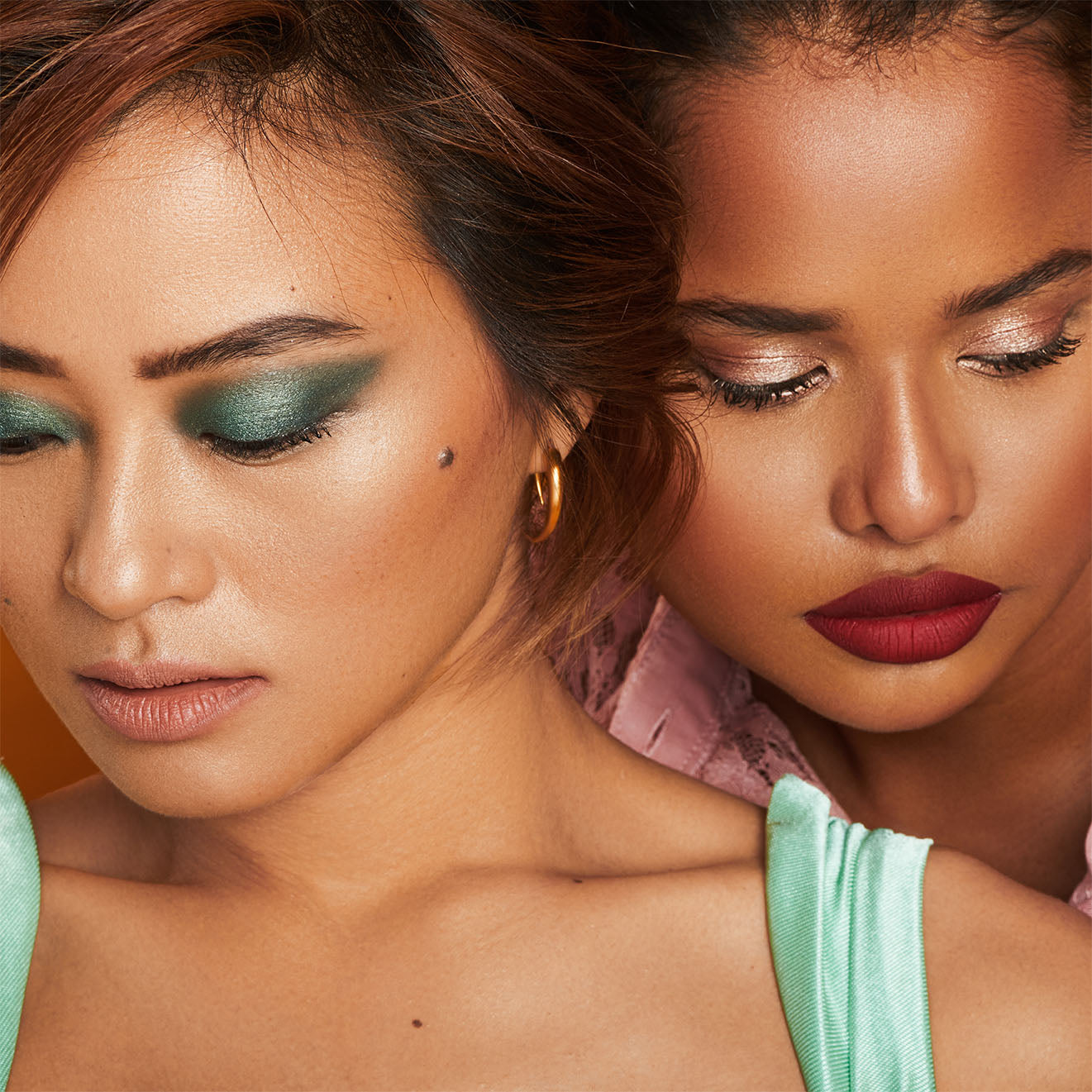 Déjà Vu - Forest Green Illuminating Cream & Powder Eyeshadow